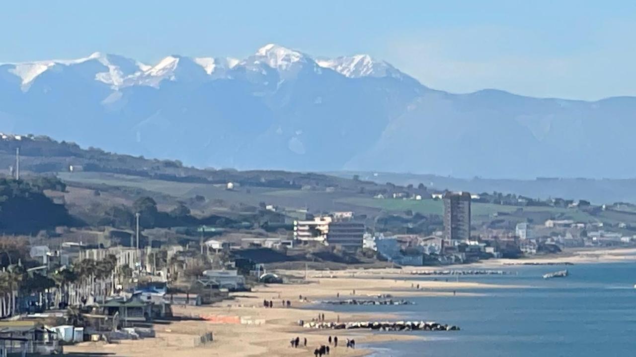 I Tre Marchi Rooms / Camera Mare Termoli Eksteriør billede